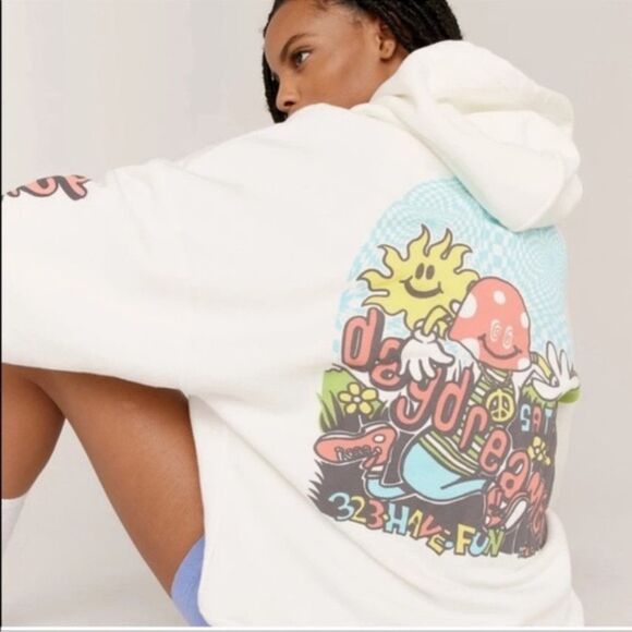 Daydreamer Oversized Hoodie Flyer Mushroom 70s Retro Sun Sweatshirt NWOT - Picture 1 of 9